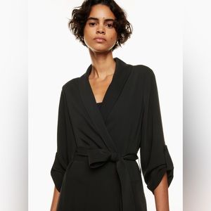 Aritzia Babaton Black Kahlo Robe, XXS